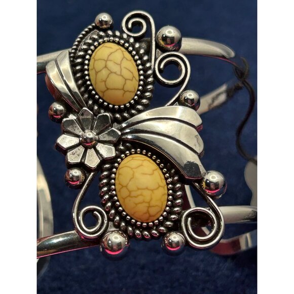 Paparazzi Mojave Flower Girl Yellow Stone Cuff Bracelet With Silver Floral boho - Picture 3 of 6
